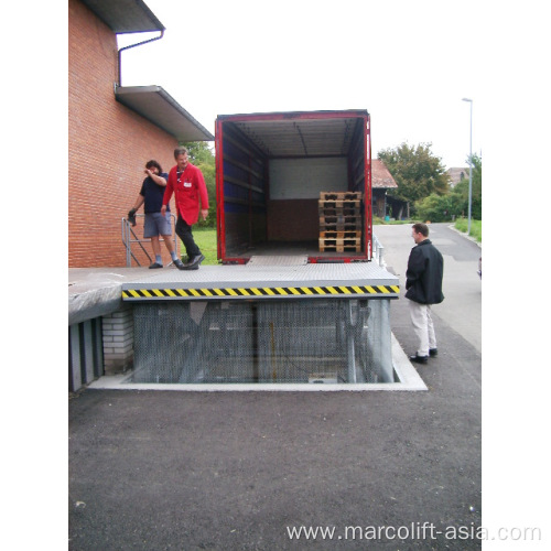 Loading dock lift equipment